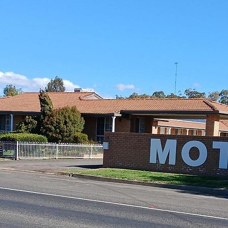 Aaron Inn Motel Narrabri Exteriör bild