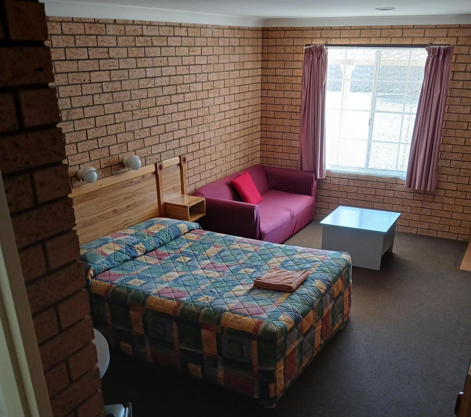Aaron Inn Motel Narrabri Exteriör bild